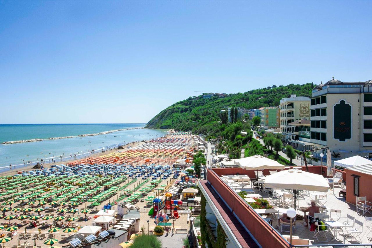 Giovanna Regina Hotel Gabicce Mare Εξωτερικό φωτογραφία