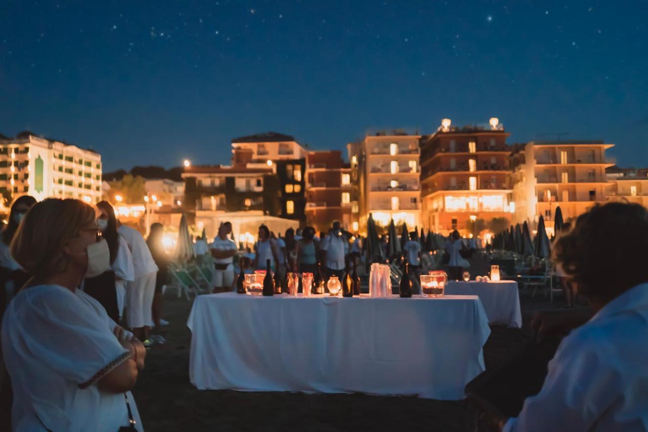 Giovanna Regina Hotel Gabicce Mare Εξωτερικό φωτογραφία