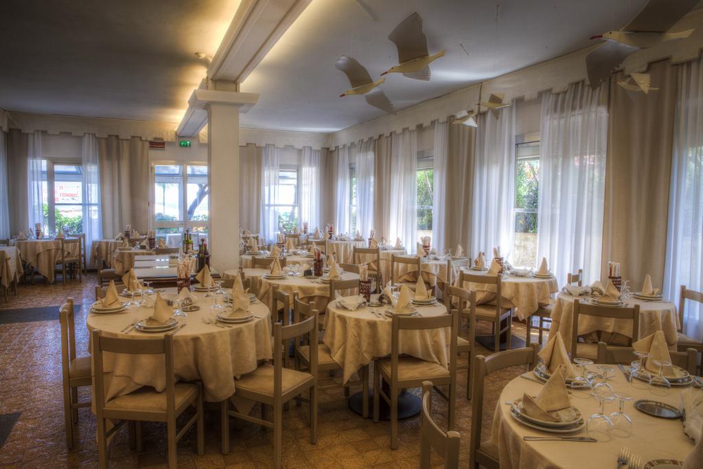 Giovanna Regina Hotel Gabicce Mare Εξωτερικό φωτογραφία